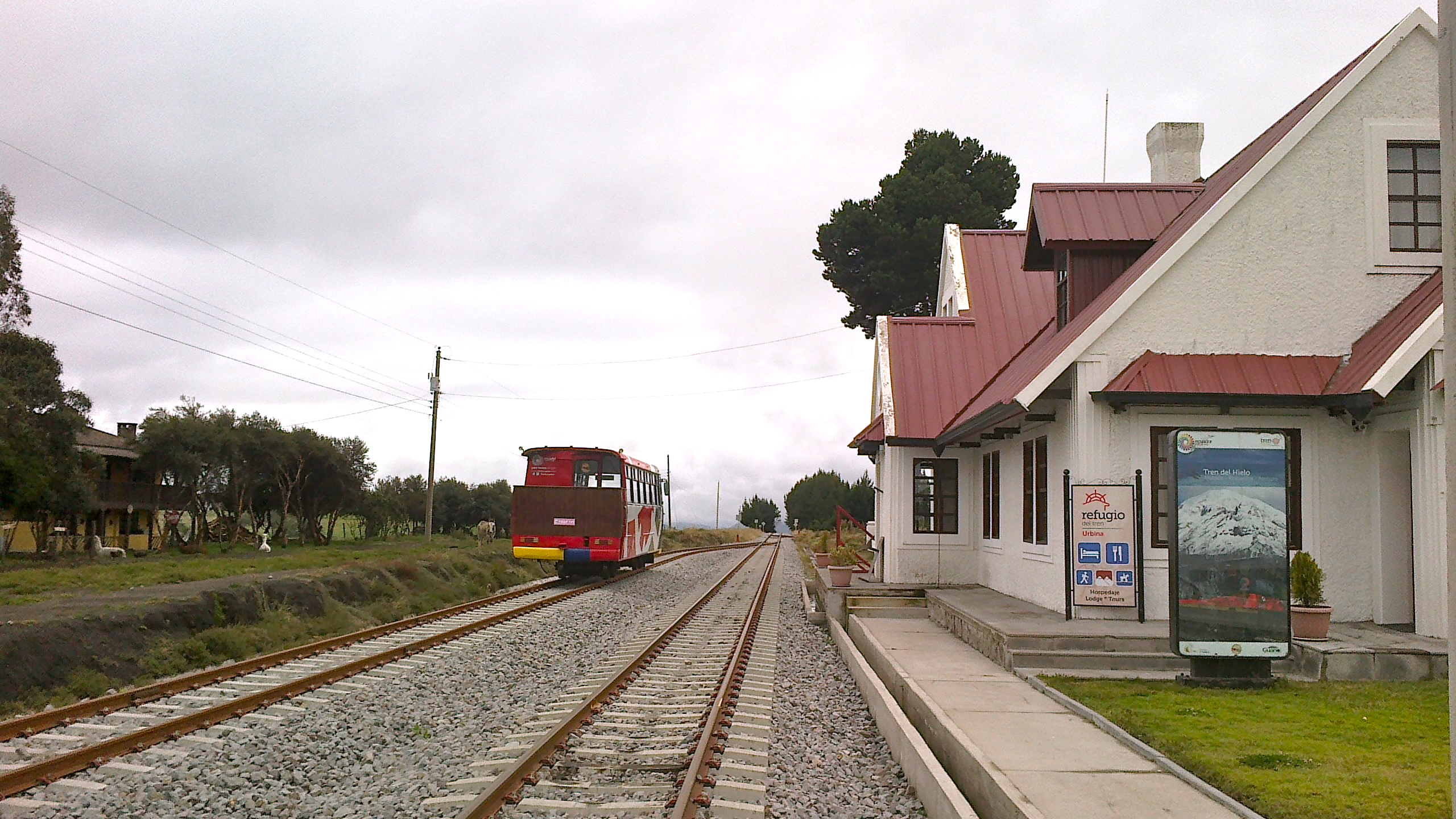 Tren del Hielo en Urbina, el punto más alto de la vía, al pie del Chimborazo